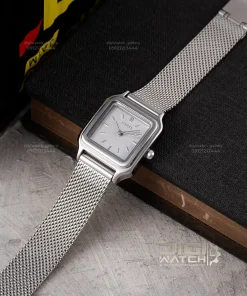 اکستری E1079 حصیری سفید