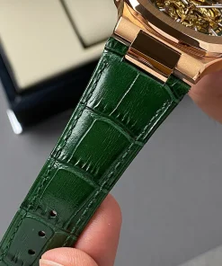 پتک فیلیپ ناتلیوس چرم سبز پشت شیشه